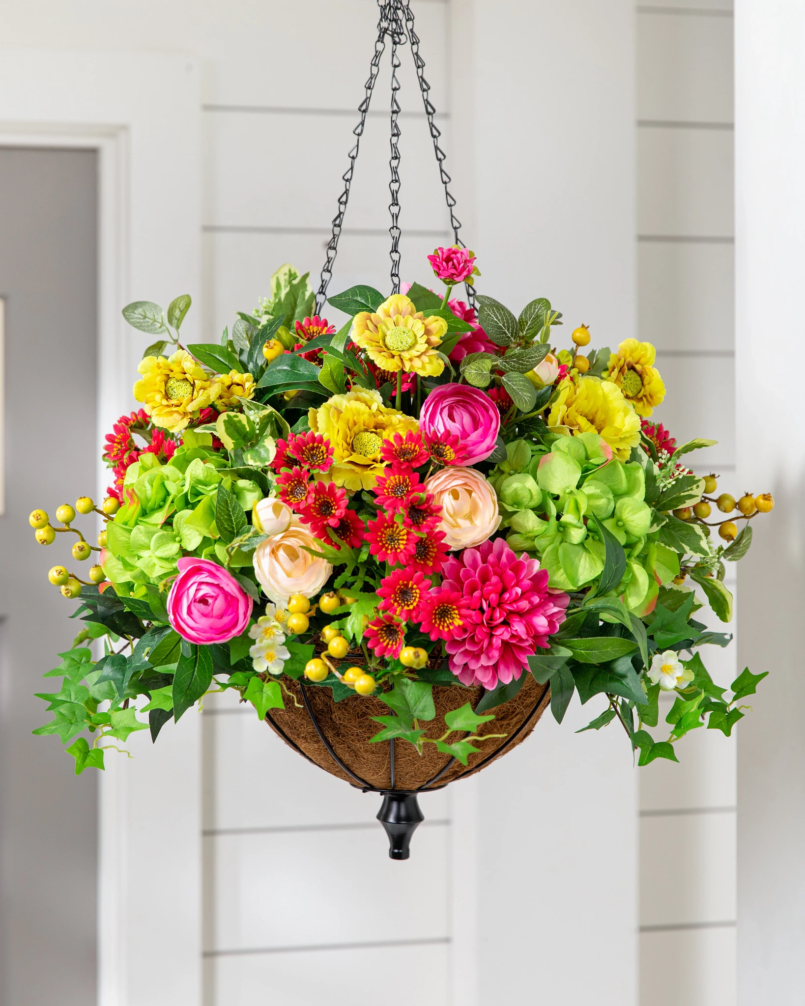 Outdoor Vivid Blooms Wreath