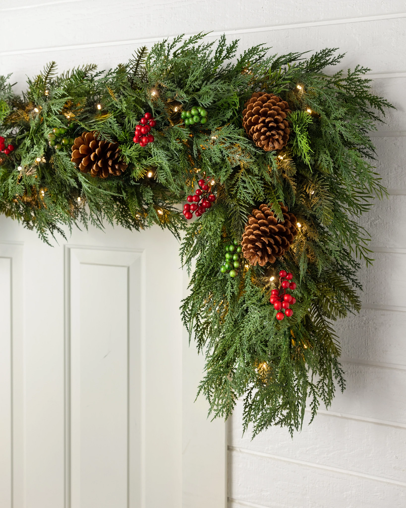 Outdoor Winter Evergreen Wreath