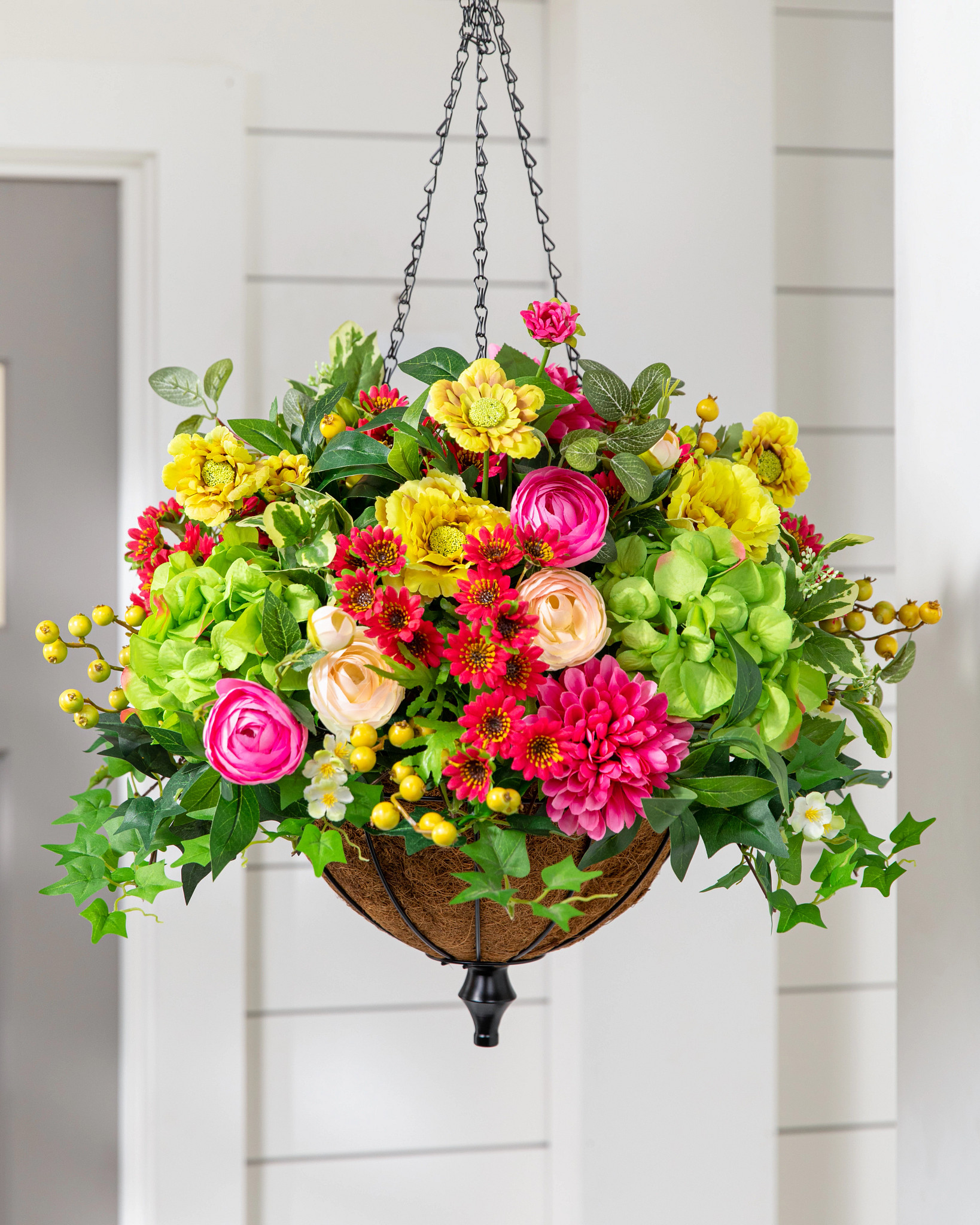 Outdoor Vivid Blooms Wreath